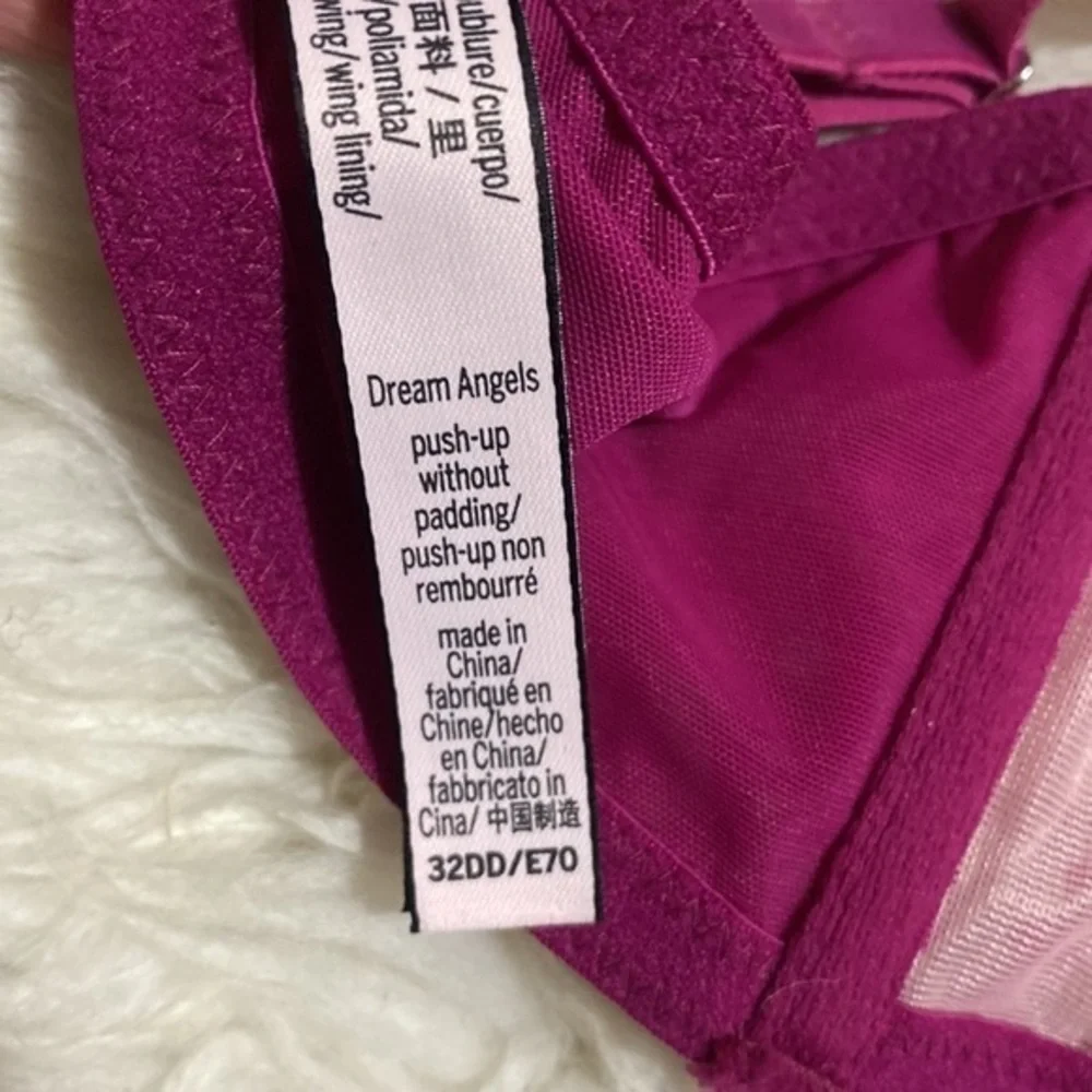 Victoria’s Secret Dream Angels Push Up Unlined Bra Size 32E (DD)‎